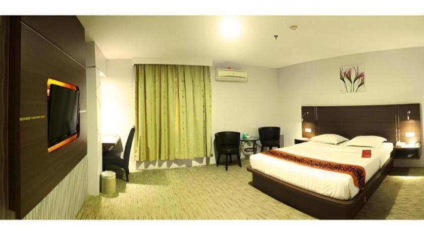 89 Hotel Batam Nagoya Exterior foto